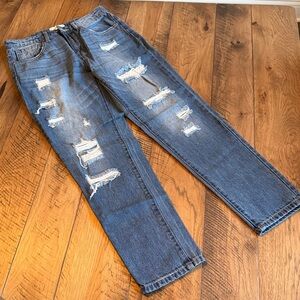 Boutique-Tricot Women’s Distressed Blue Jeans